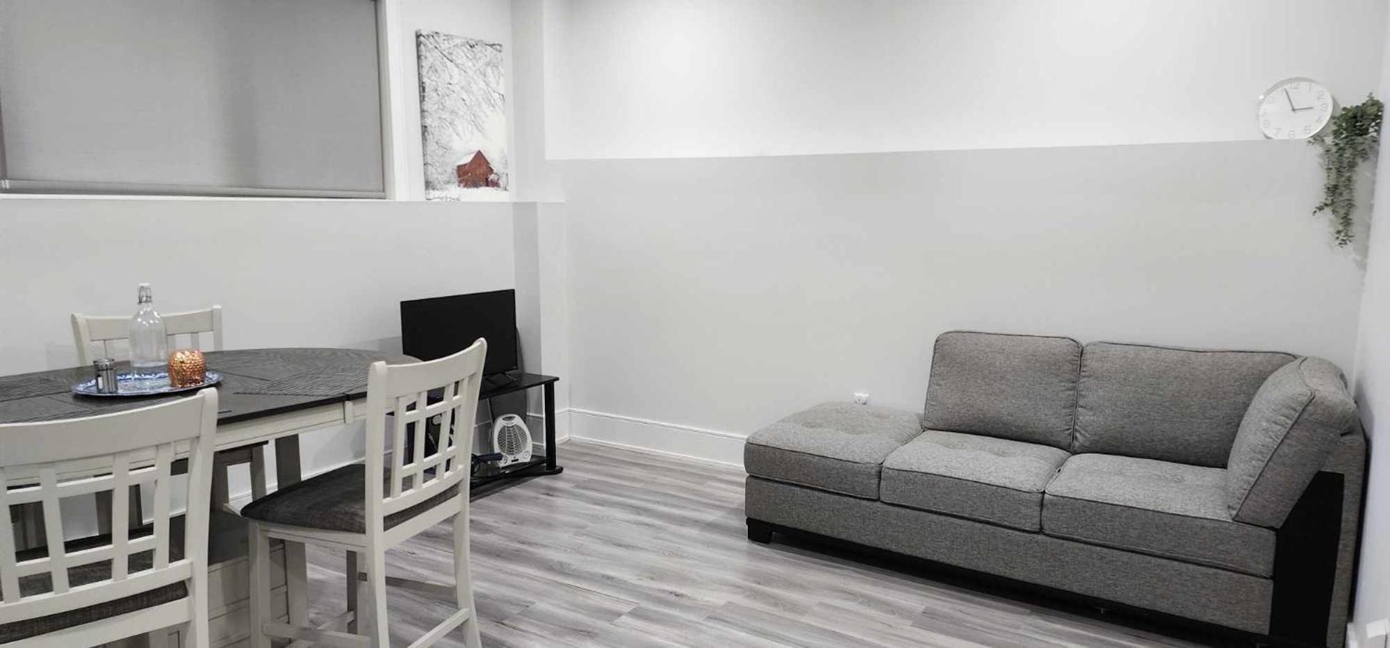 Scarborough New 2-Bedroom Basement 토론토 외부 사진